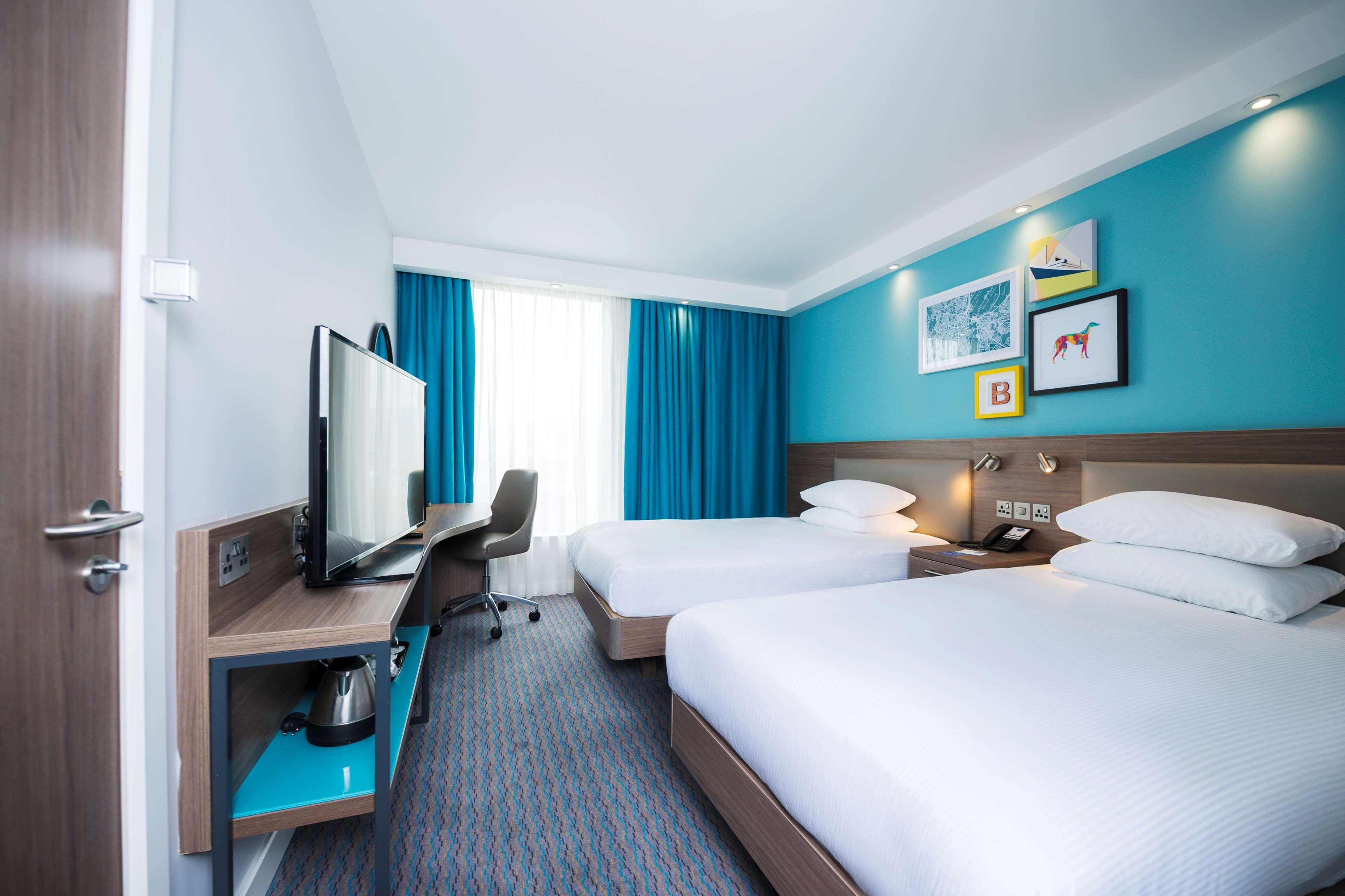 Hampton By Hilton Belfast City Centre Bagian luar foto