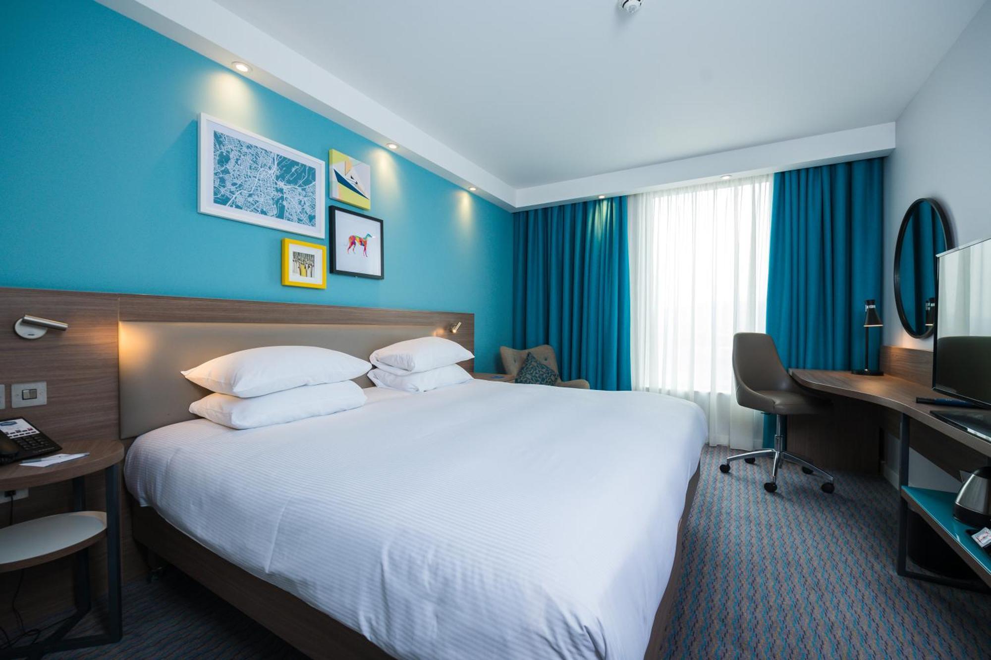 Hampton By Hilton Belfast City Centre Bagian luar foto