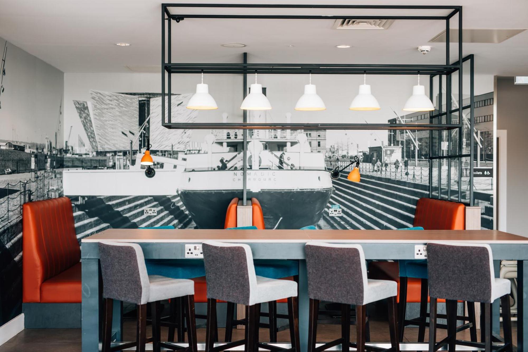 Hampton By Hilton Belfast City Centre Bagian luar foto